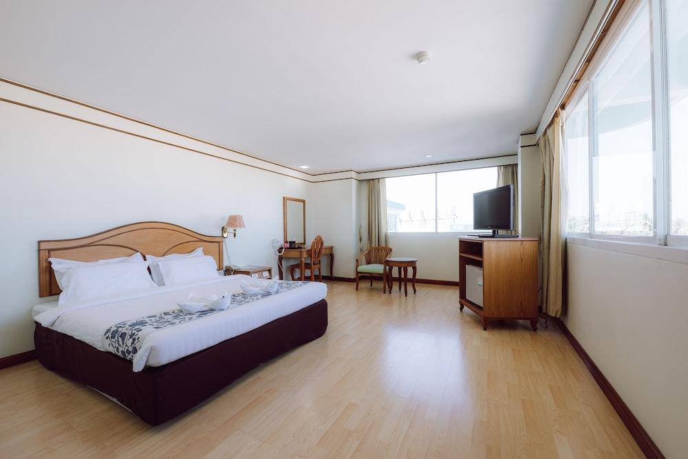 Morakot Twin Chumphon Hotel Exterior foto