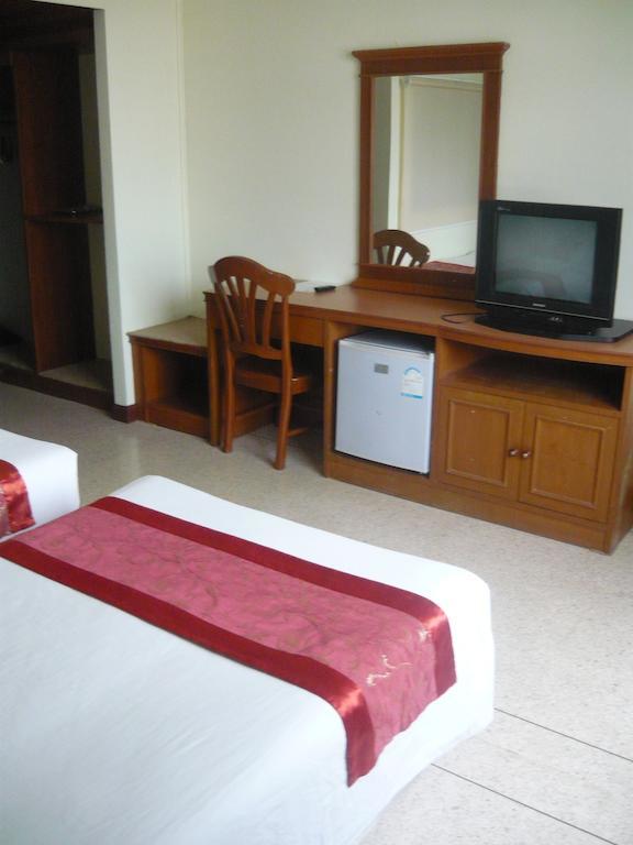 Morakot Twin Chumphon Hotel Cameră foto