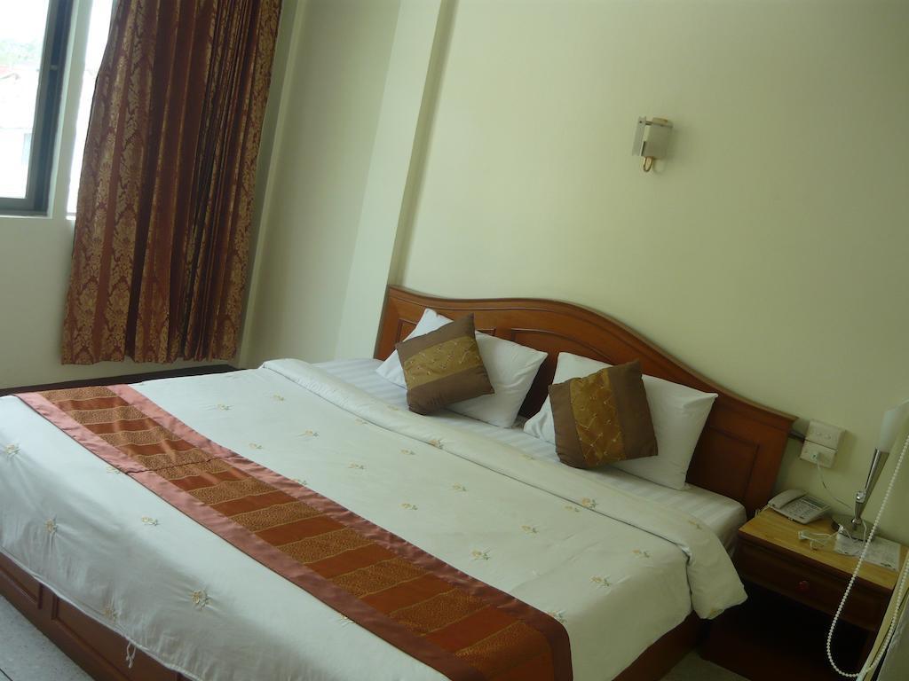 Morakot Twin Chumphon Hotel Cameră foto